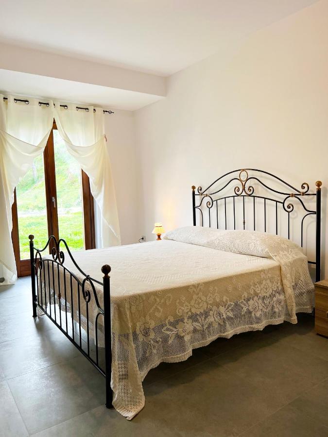 Country Holidays Residence Санта-Мария-ди-Кастеллабате Экстерьер фото